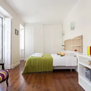 altido-spacious-and-bright-1-bed-flat-with-city-views-in-lapa.hotels-lisbon-portugal.com/