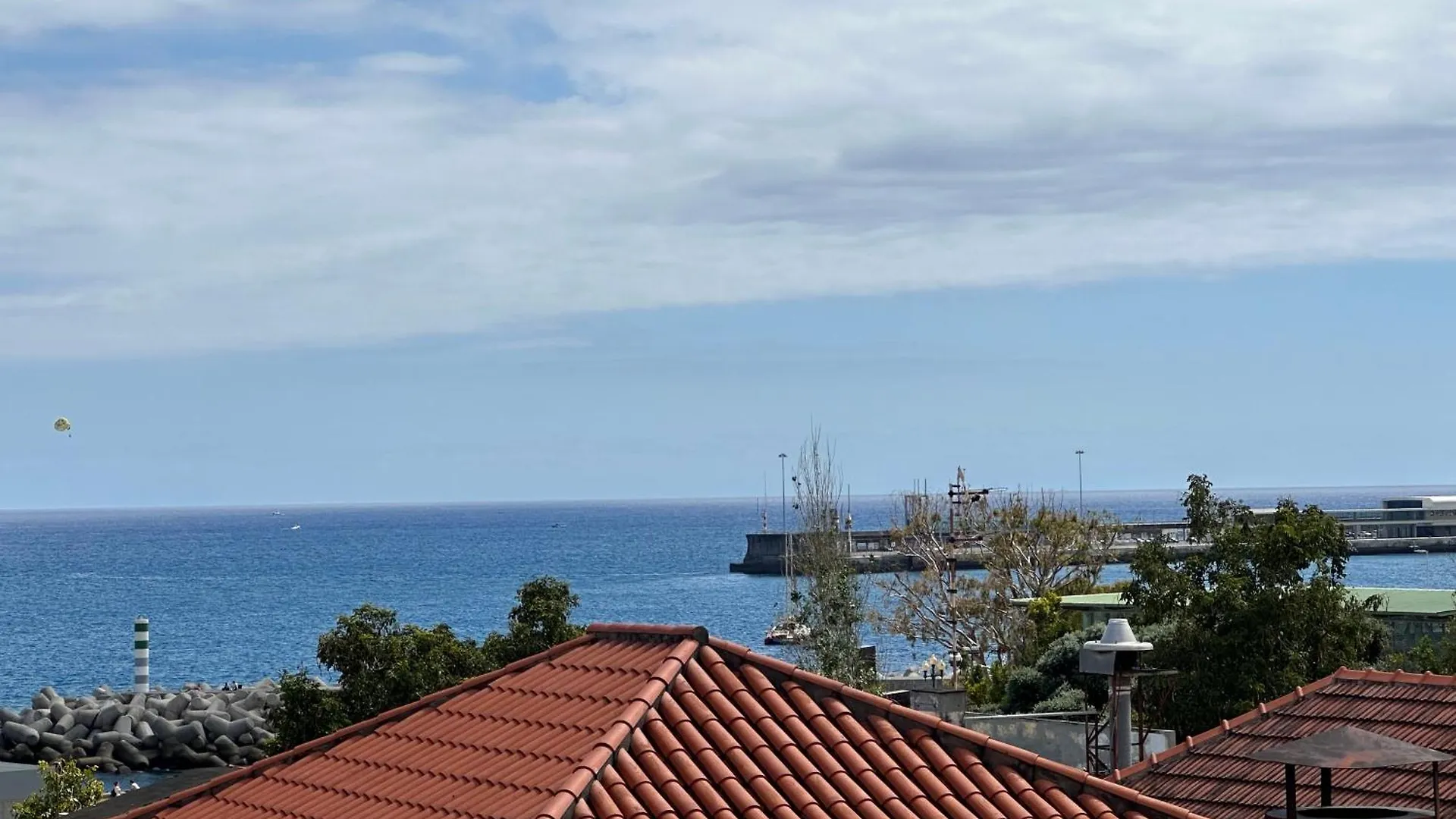 Center Funchal - Rooms For Rent Apartment Funchal (Madeira)
